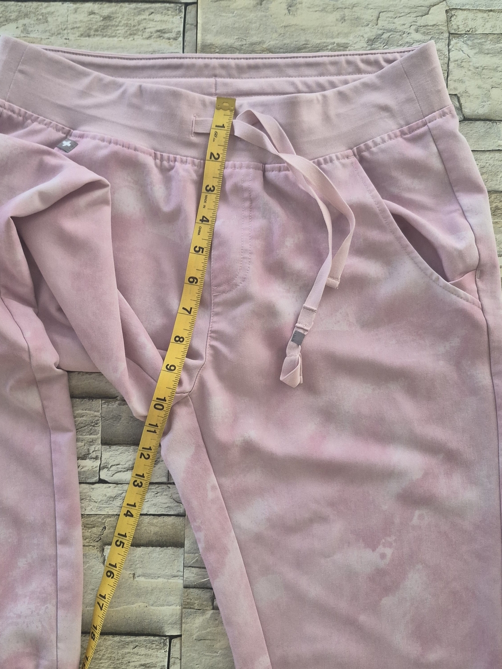 FIGS Zamora Jogger Scrub Pants Womens Small Tall S/T Pink Tie Dye Medical FIONx - Picture 7 of 14